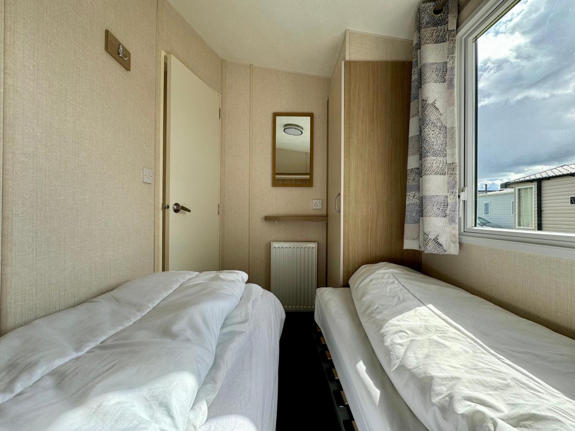 New Sea View Platinum Caravan With Huge Decking Newcastle upon Tyne Exterior photo