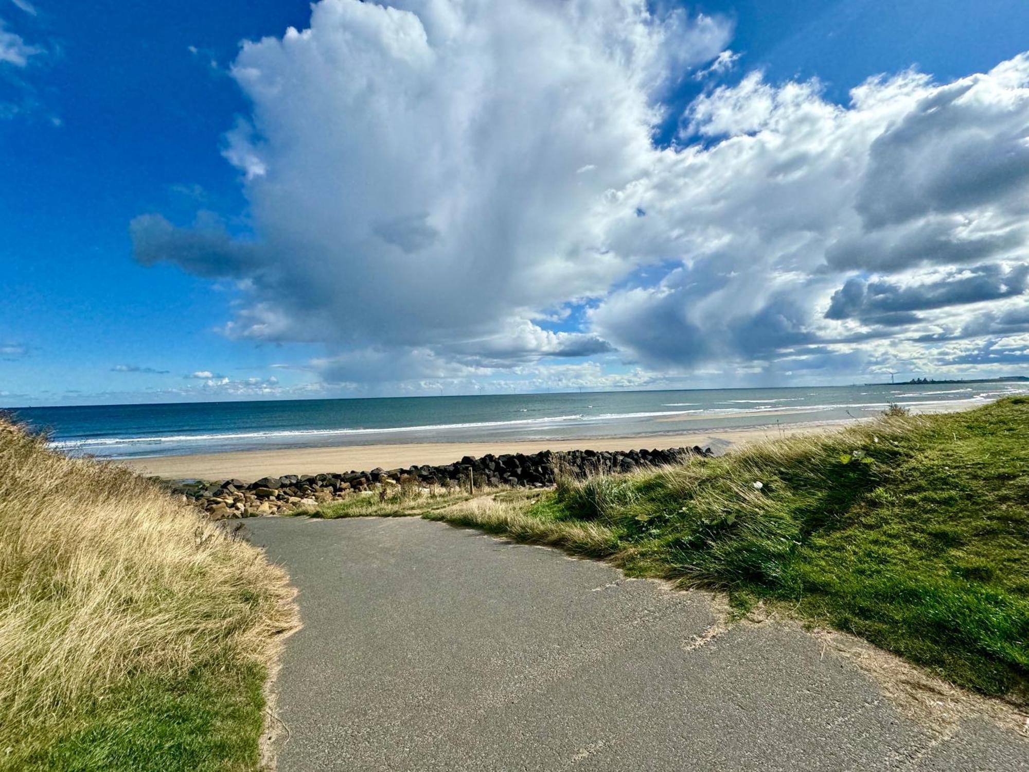 New Sea View Platinum Caravan With Huge Decking Newcastle upon Tyne Exterior photo